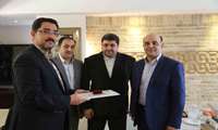 تقدیر از مدیرکل املاک و حقوقی استان فارس