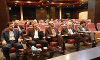 نشست صمیمی کارکنان شاغل در معاونت املاک و حقوقی با مدیر عامل سازمان ملی زمین و مسکن